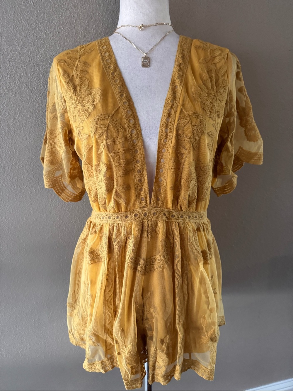 Mustard Lace Romper with Deep V - Picture 6 of 10